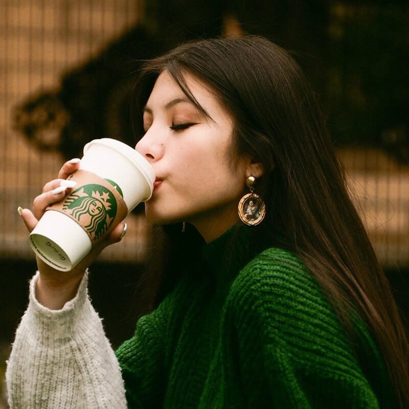 Starbuck-la-mot-trong-nhung-thuong-hieu-thanh-cong-voi-ly-giay